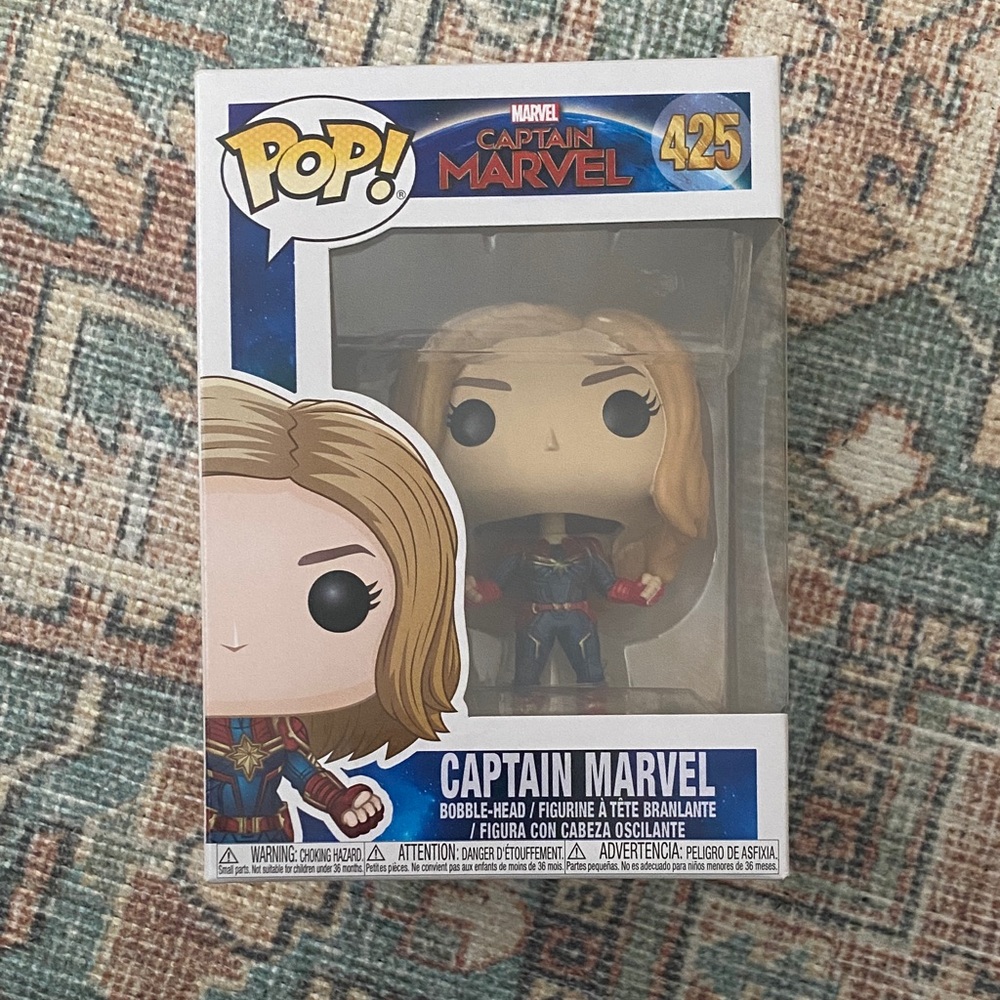 Funko Pop Captain Marvel Figure 425